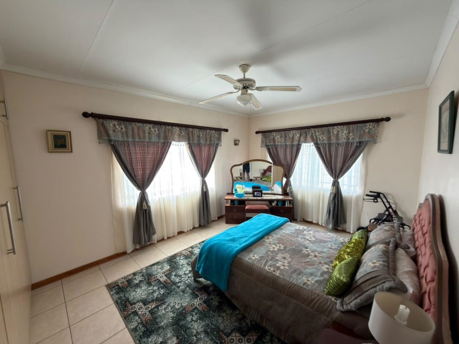 5 Bedroom Property for Sale in Riebeeckstad Free State